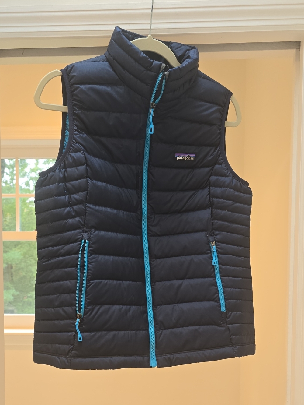 Patagonia Navy Quilted Vest with Aqua Zippers